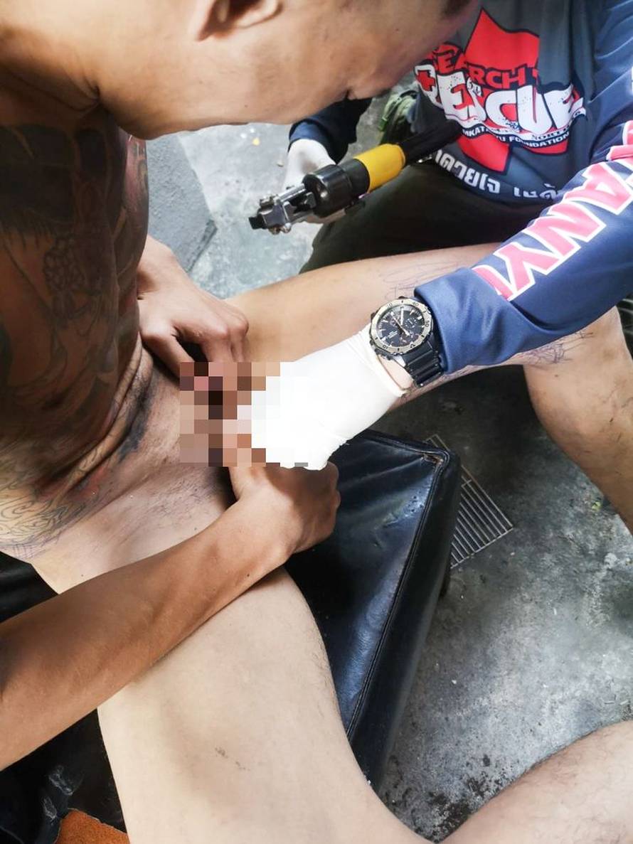 Zaključao 'veseljka' u lokot, sve počelo oticati. A žena zbrisala. Vatrogasci: 'Šefe, imaš 2 opcije'