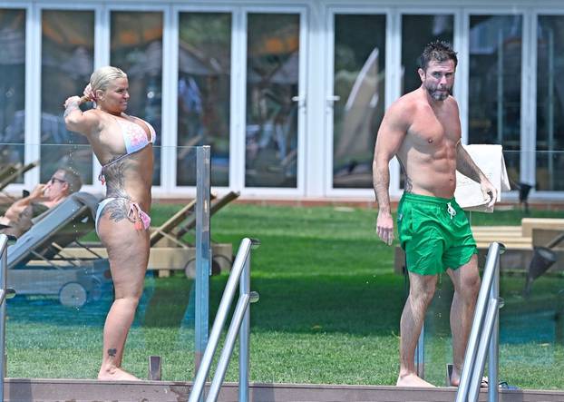 *PREMIUM-EXCLUSIVE* MUST CALL FOR PRICING BEFORE USAGE  - The former Atomic Kitten star Kerry Katona with her beau Ryan Mahoney enjoy a little fun in the sun during their holidays out in Spain.*PICTURES TAKEN ON 02/06/2023*