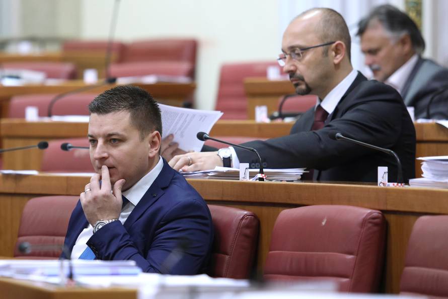 Vujčić branio HNB: 'Nikome ne plaćamo masaže, saune i jelo'