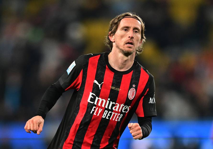 Supercoppa Italiana - Semi Final - Napoli v AC Milan