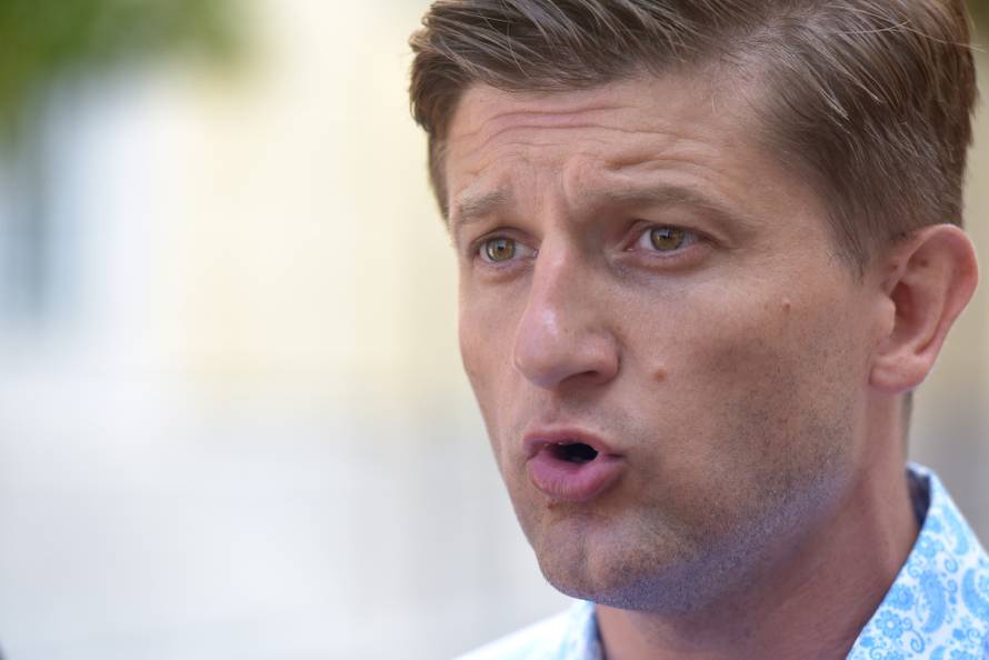 Zadar: Ministar financija MariÄ dao izjavu za medije o poreznoj reformi