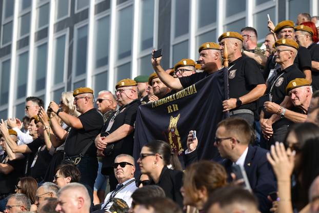 Zagreb: Svečani vojni mimohod u povodu 30 godina VRO Oluja