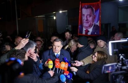 U BiH raste nervoza uoči presude Miloradu Dodiku, on se u Banjoj Luci posvetio ramazanu