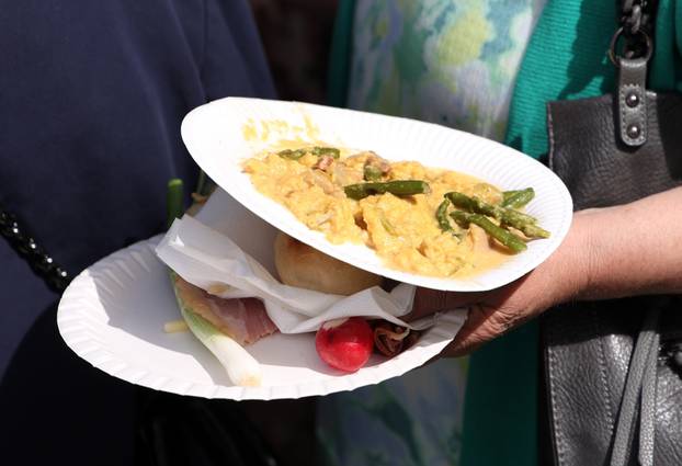 Šibenik: Podjela hrane na uskršnji ponedjeljak