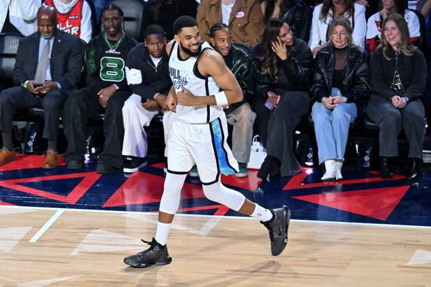 FOTO Poznati na NBA all staru: Kraljevski par privukao poglede