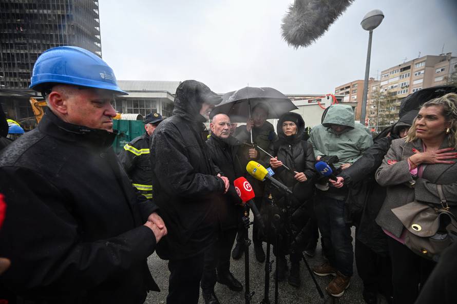 Zagreb: Ministri obišli Vjesnikov neboder