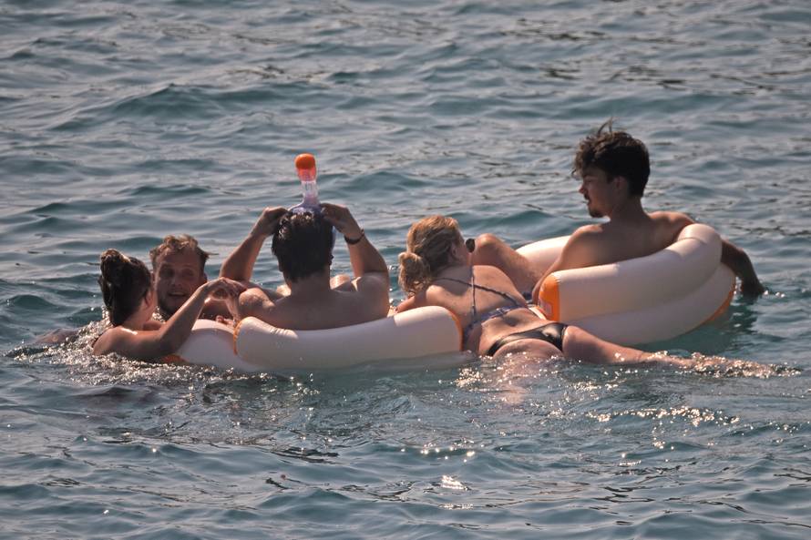 Pula: OsvjeÅ¾avanje u moru spas je od ljetnih vruÄina