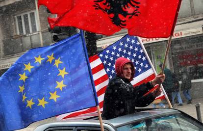 Trogir: Kaznili ga jer je izvjesio zastavu Albanije