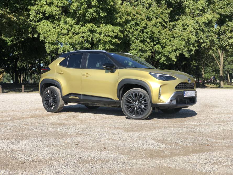 Toyota Yaris Cross s hibridnim pogonom troši četiri litre u gradu i tjera vas na opuštanje
