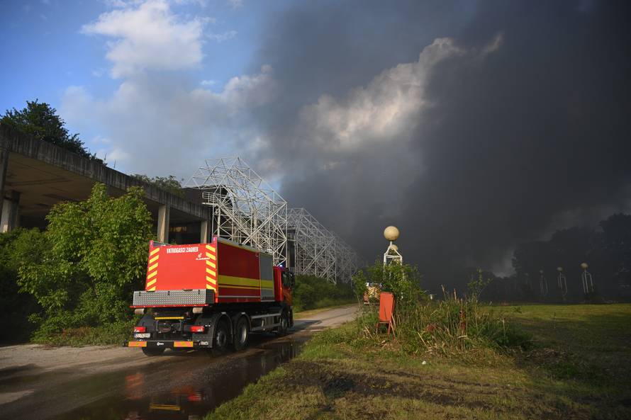 Zagreb: Buknuo požar kod sveučilišne bolnice 