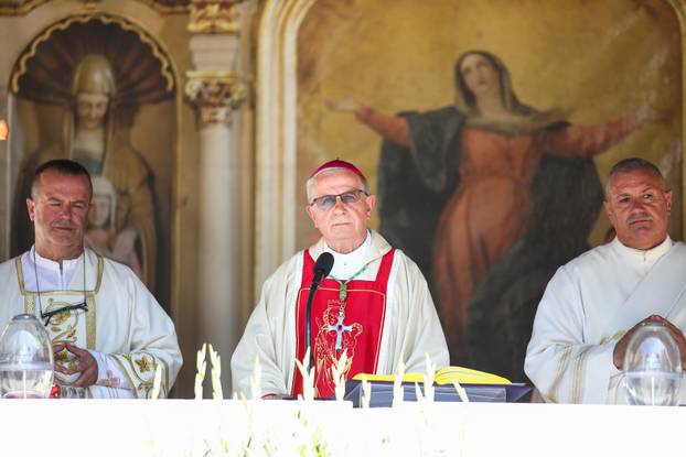 Središnje misno slavlje na blagdan Velike Gospe u Gospinom parku Župe Uznesenja Blažene Djevice Marije - Stenjevec