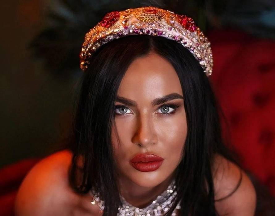Hrvatska Megan Fox zasjela u atelje pa pokazala svu raskoš: 'Dok ja gradim, znaš moju nju'