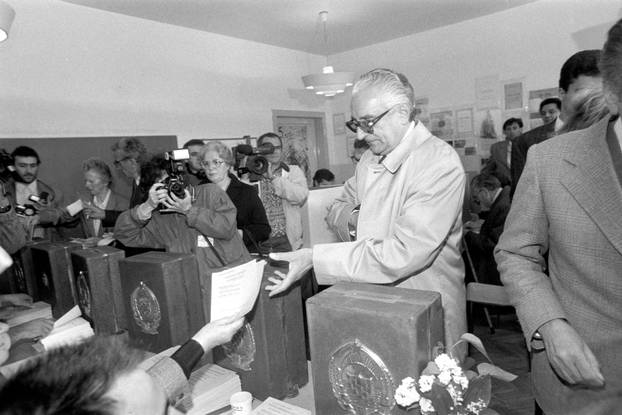 Prvi krug poslijeratnih vi&scaron;estrana&ccaron;kih izbora u Hrvatskoj, 22.4.1990.