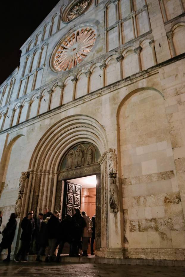 Zadar: Polnoćka u katedrali svete Stošije
