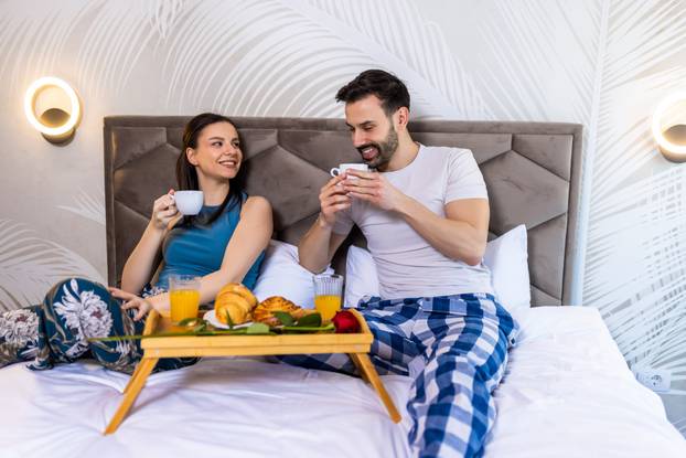 Kako su povezani spavanje i prehrana? Top savjeti za bolji odmor i kvalitetniji život