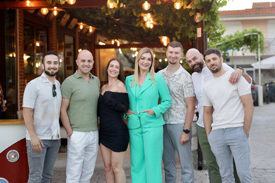 Neda Ukraden, Željko Bebek i Alka Vuica stigli na promociju novog hita grupe Boss