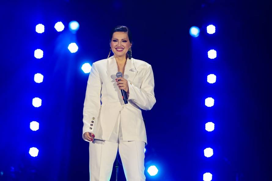 Nina Badrić na zadarski koncert dovodi omiljene goste: 'S njima će ova večer biti još posebnija!'
