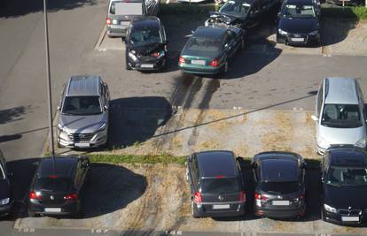 Njemačka vozačica demolirala 15 automobila na parkiralištu