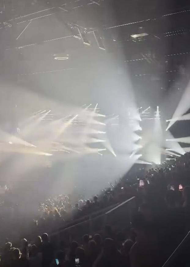 Thompson nastupa u Varaždinu. Evo kako je na koncertu...