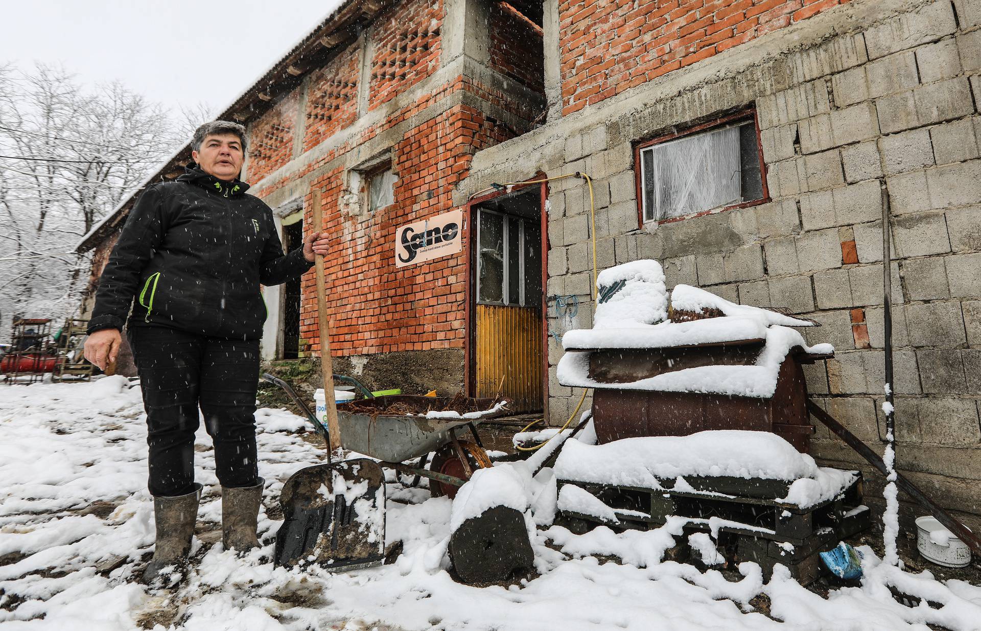 Pola godine bez rješenja: 'Zašto dopuštaju da nas svi varaju?'