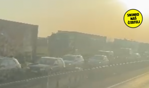 VIDEO Stvorile se velike gužve u Zagrebu zbog sudara teretnjaka i auta: 'Gužva je ogromna..'