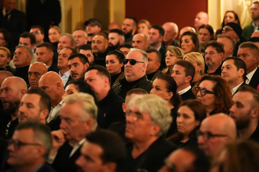 FOTO Emotivna komemoracija: O Halidu pričali njegovi bližnji, mnogi nisu mogli sakriti suze...