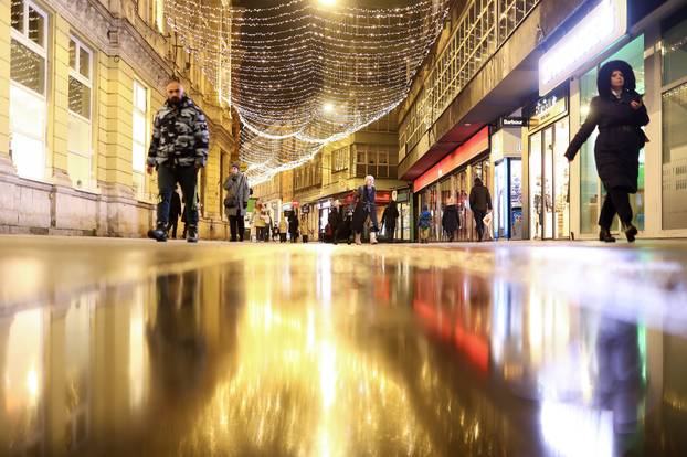 Sarajevo: Blagdanska atmosfera u centru grada