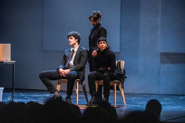 Split: U splitskom HNK premijerno izvedena drama "Požari"