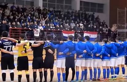 Igrači Futsal Dinama skupa sa suparnicima pjevali Vukovaru