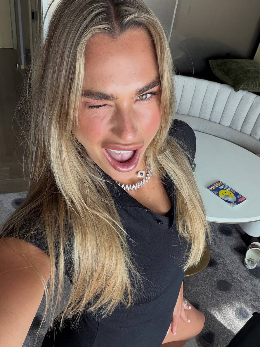 Nakon Ribakine, s turnira ispala i Sabalenka! Čehinja je slavila