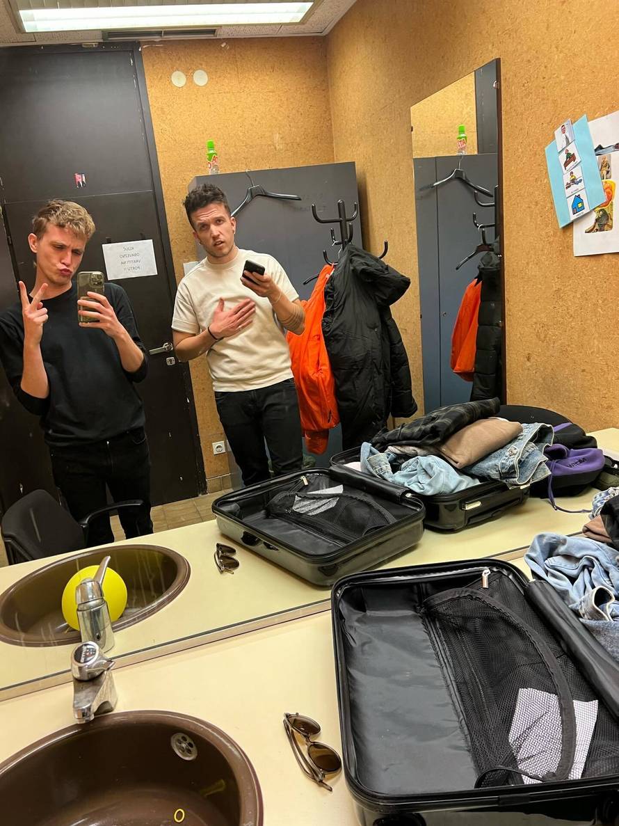 Lasagnu je na Doru nagovorio prijatelj, a njegov najmlađi član benda vratio se u školske klupe