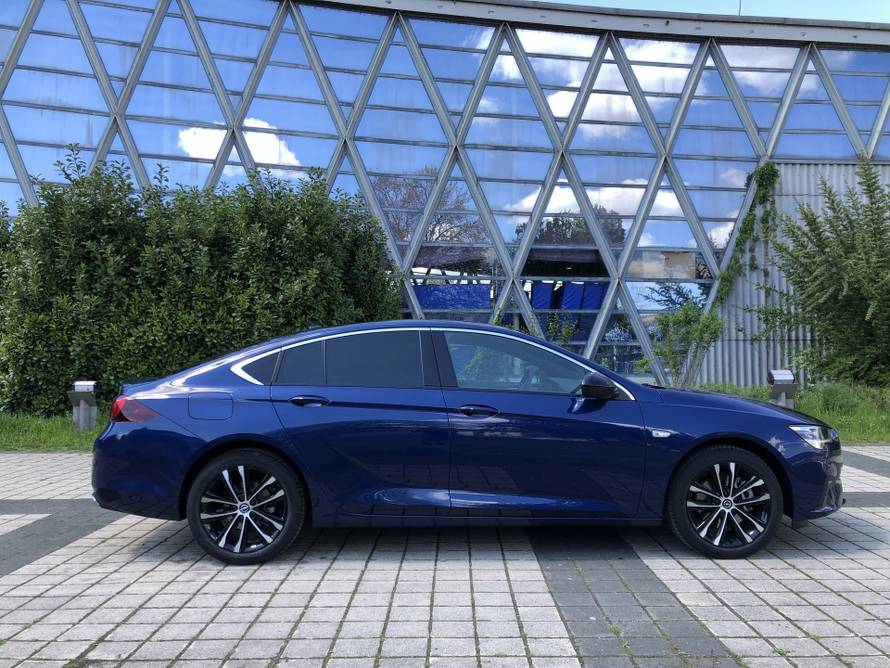 Dobro je da i dalje ima ovakvih auta, osobito ako puno putujete