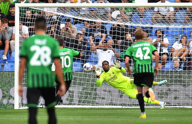 Serie A - U.S. Sassuolo v AC Milan