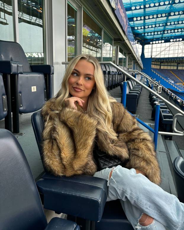 FOTO Zaprosila je Chelseajevu zvijezdu, a on je odbio! Utjehu našla kod njegovog suigrača?