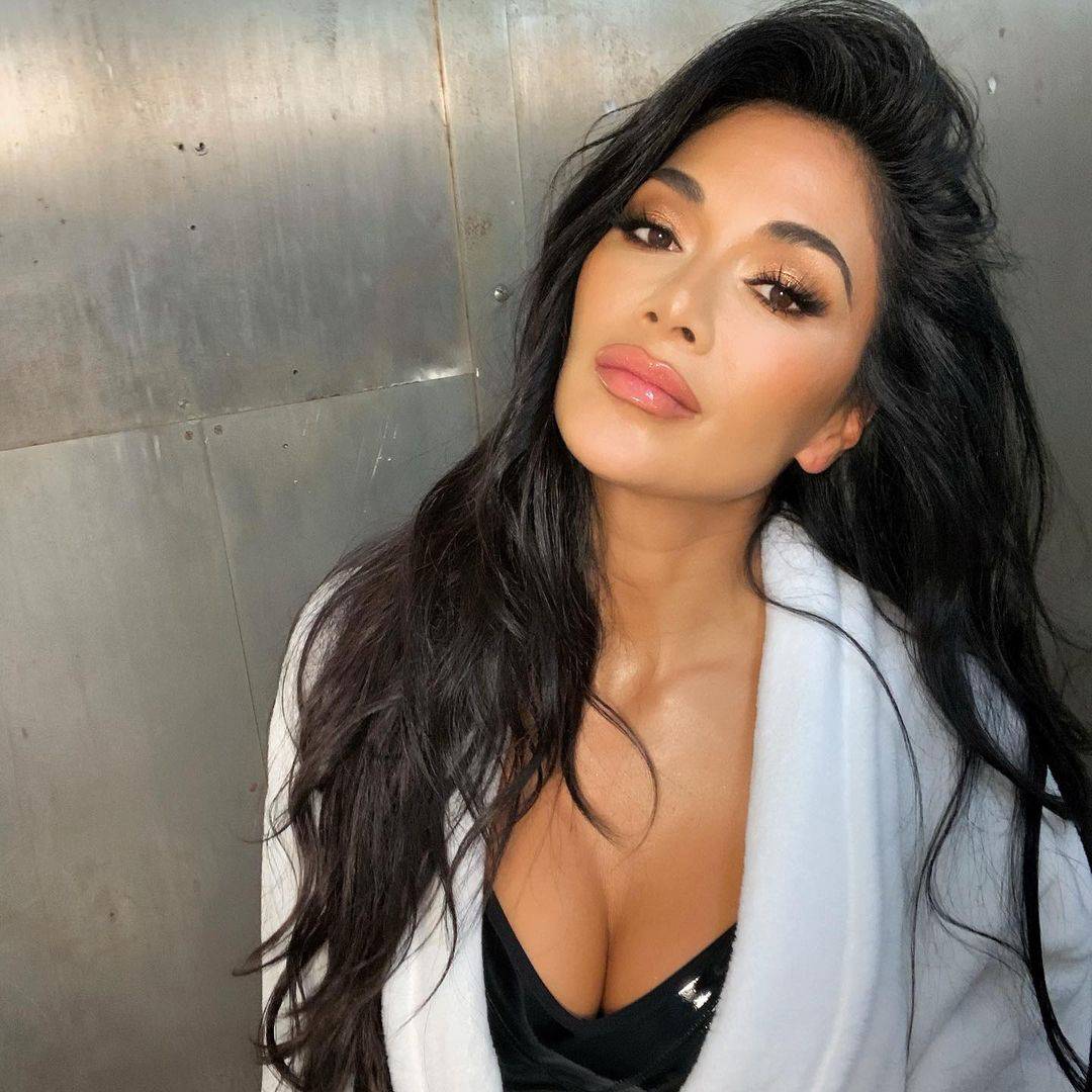 Nicole Scherzinger pozirala u minijaturnom bikiniju na plaži: 'Danas se osjećam baš slatko!'