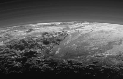 Nove fantastične slike otkrile atmosferu i planine na Plutonu