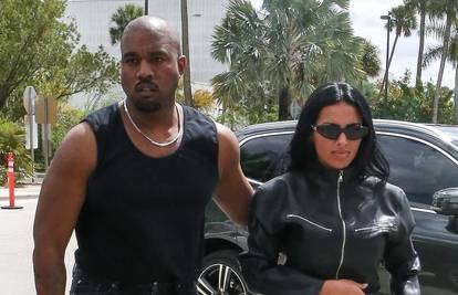 Kanye paradira s kopijom bivše supruge Kim: 'Identične su!'