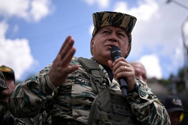 Venezuela holds drills to train citizens in weapon handling