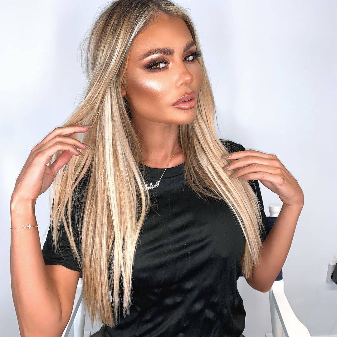 Silikonska kraljica: Chloe Sims 'izbacila' bujne plastične grudi