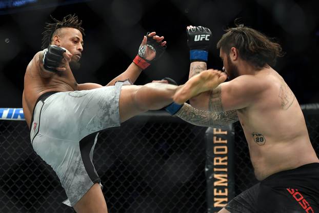 MMA: UFC Fight Night-Boston-Hardy vs Sosoli