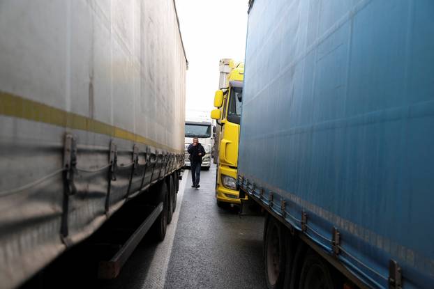 Truck drivers and transport union representatives protest at the Serbia-Croatia border crossings