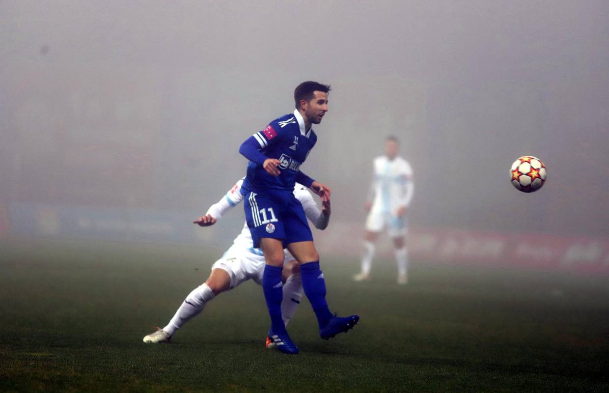 Rijeka drži korak za Osijekom: Slaven promašio penal za remi