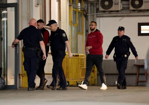 Zagreb: Privođenje osumnjičenih u aferi Taksi