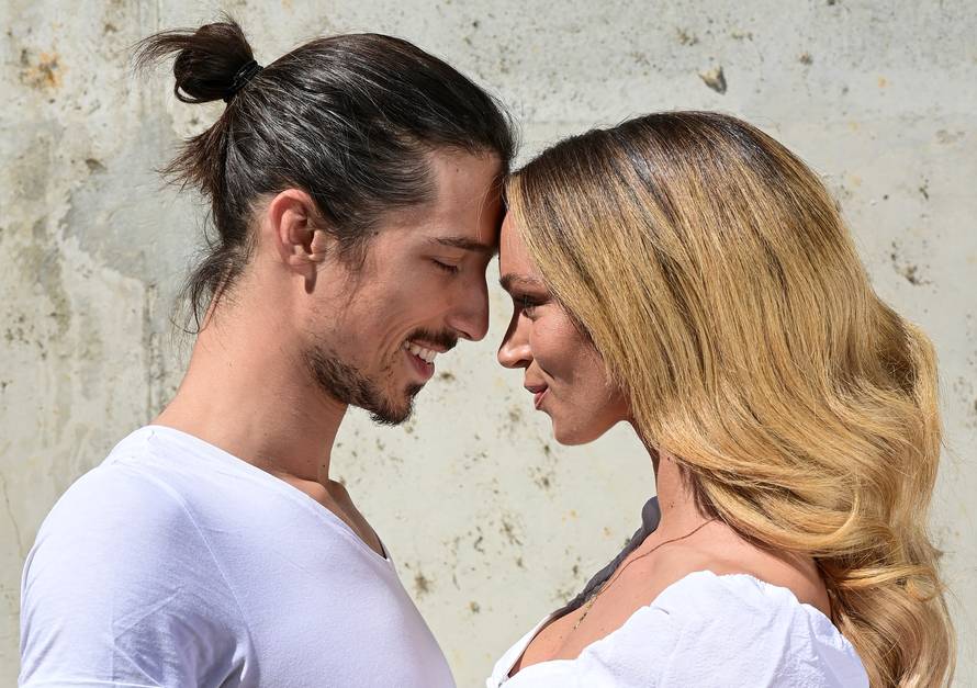 Valentina Walme je podijelila romantičnu fotku s vjenčanja pa čestitala svima Dan zaljubljenih