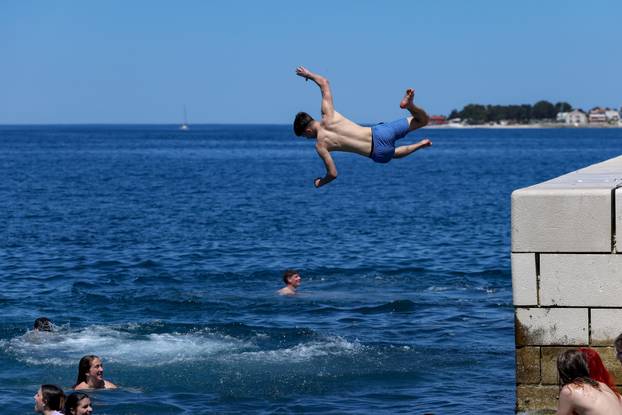 Zadar: Zadarski maturanti obilježavaju posljednji dan srednjoškolskog obrazovanja