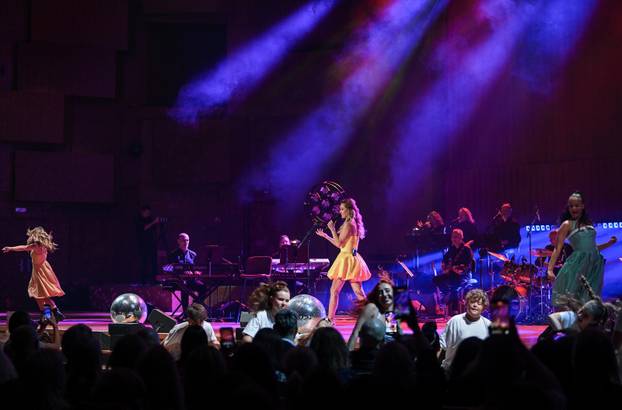 Zagreb: Minea koncertom proslavila rođendan i 30 godina karijere 