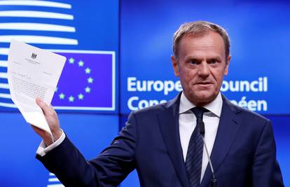 Tusk: Kosovo mora popraviti odnos sa Srbijom ako želi u EU