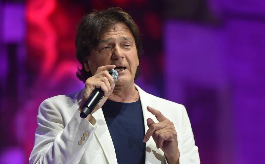 Koncert Zdravka ÄoliÄa u puskoj Areni