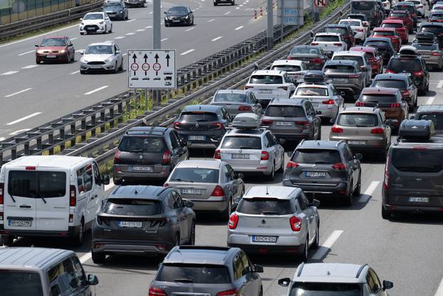 Zagreb: Gužve na naplatnoj postaji Lučko