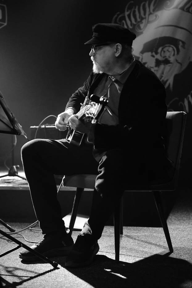 Zagreb: Jimmy Stanić nastupio u Vintage baru